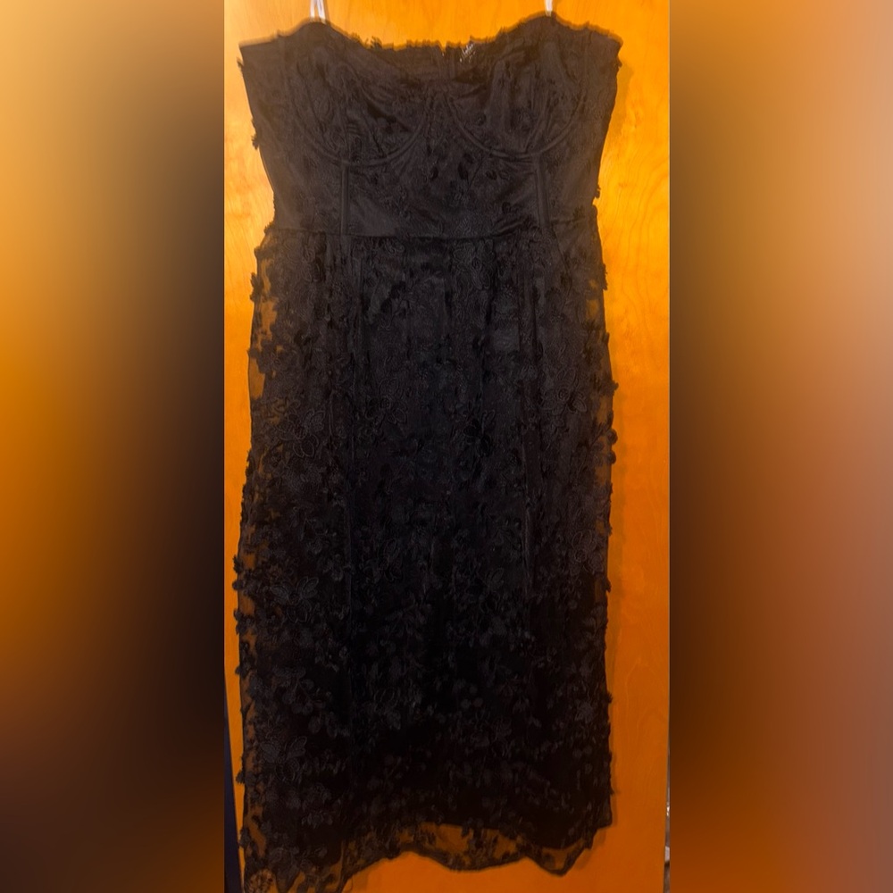 Lulu's Black Floral Lace Strapless Dress